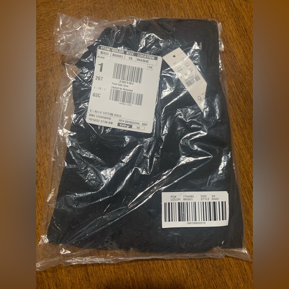 J.Crew V-Neck Cotton Voile Top in black - Picture 2 of 2